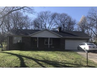 205 Memorial Dr, Greer, SC 29650