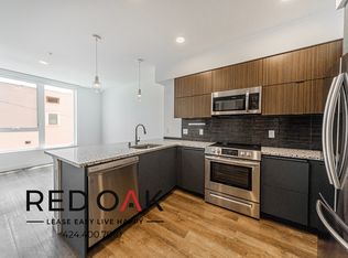 2880 W James M Wood Blvd #310, Los Angeles, CA 90006