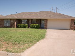 3210 Walnut Hill Dr, San Angelo, TX 76904