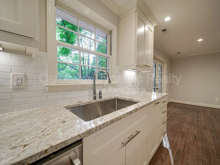 6700 Castlegate Dr — Photo 9
