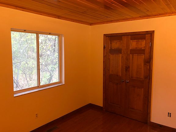 2nd image of 9067 Lake Shore Dr