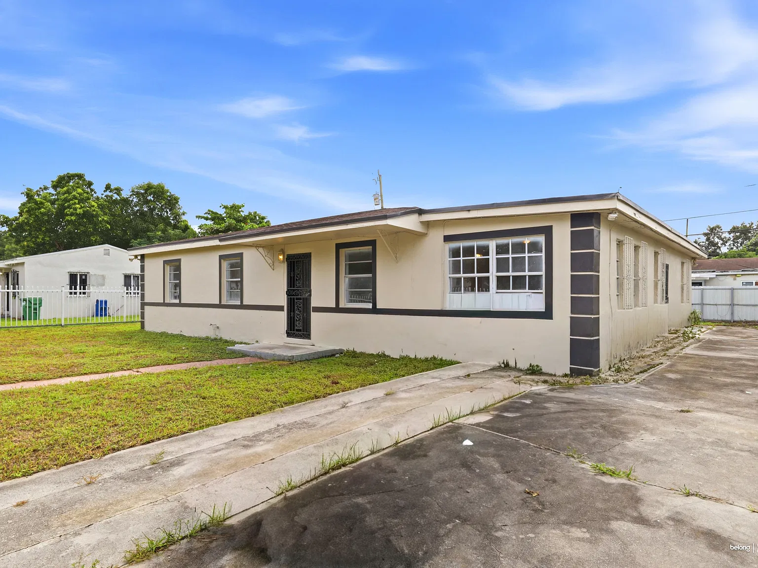 5 bed, 2.0 bath, 1296 sqft, $2,450 — Photo 3