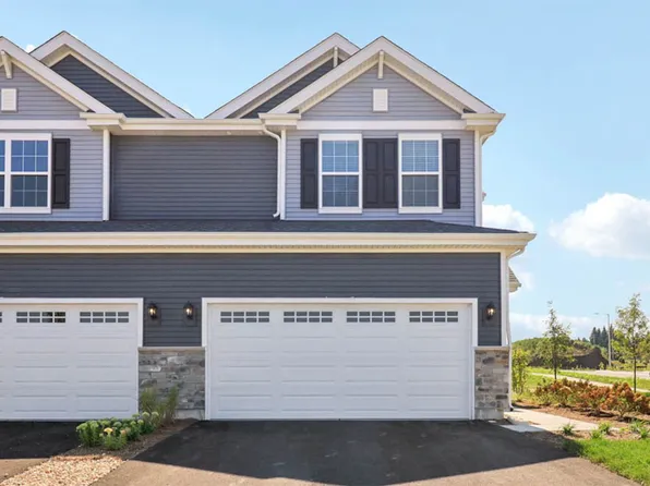 201 Charlestowne Lakes Dr, Saint Charles, IL 60174