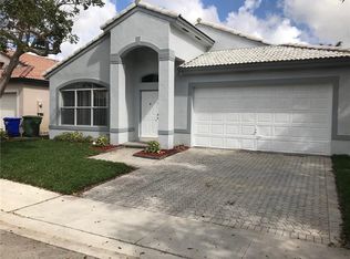 1509 SW 105th Ave, Pembroke Pines, FL 33025