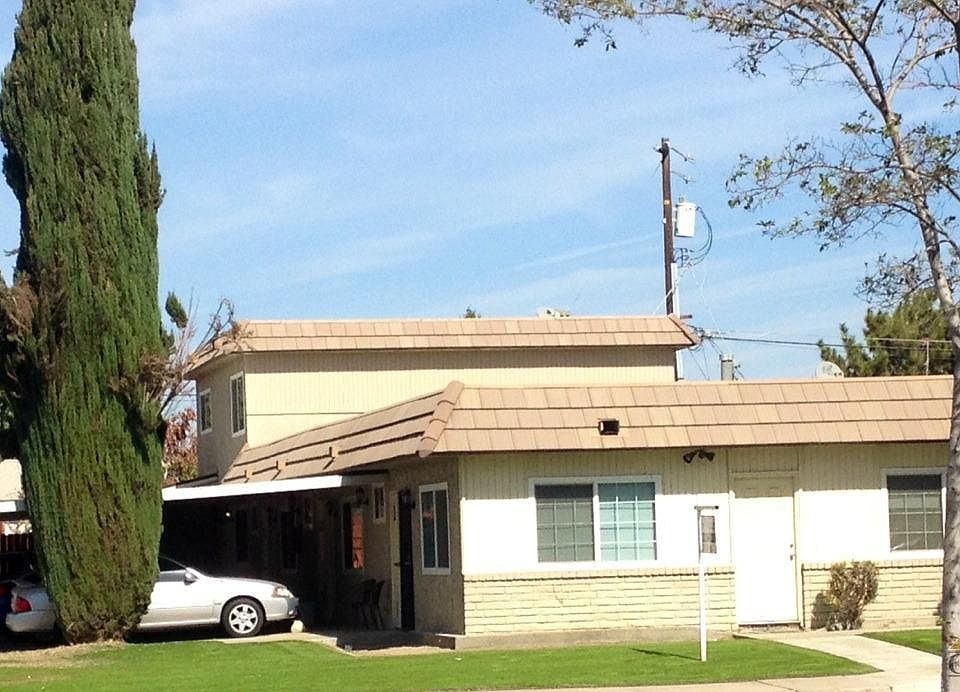 2nd image of 3860 White Ln