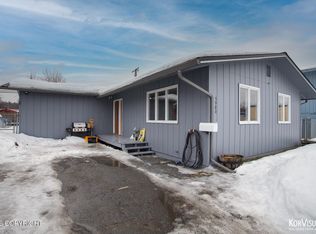 5900 Craig Dr, Anchorage, AK 99504