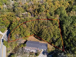 1-3 Hermitage Dr, Fenton, MO 63026