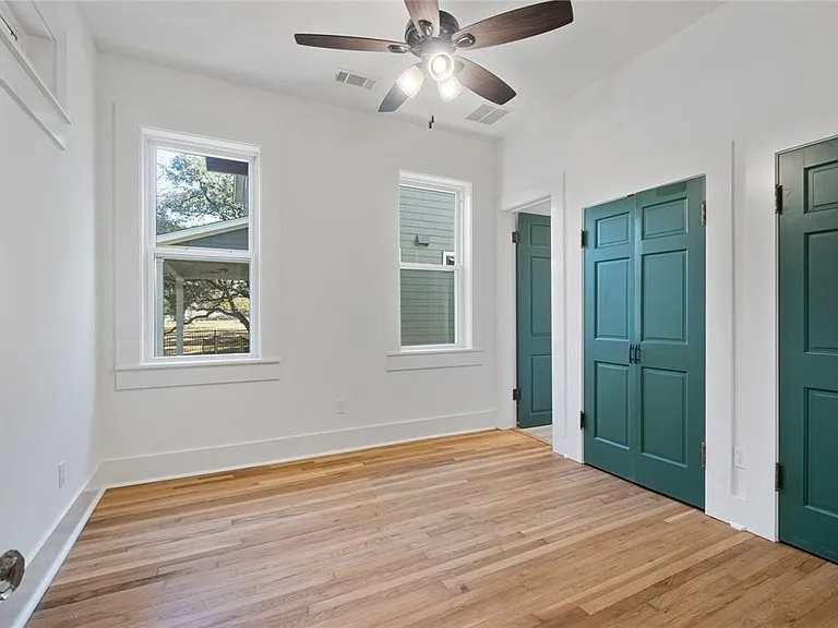 702 W Gibson St — Photo 18