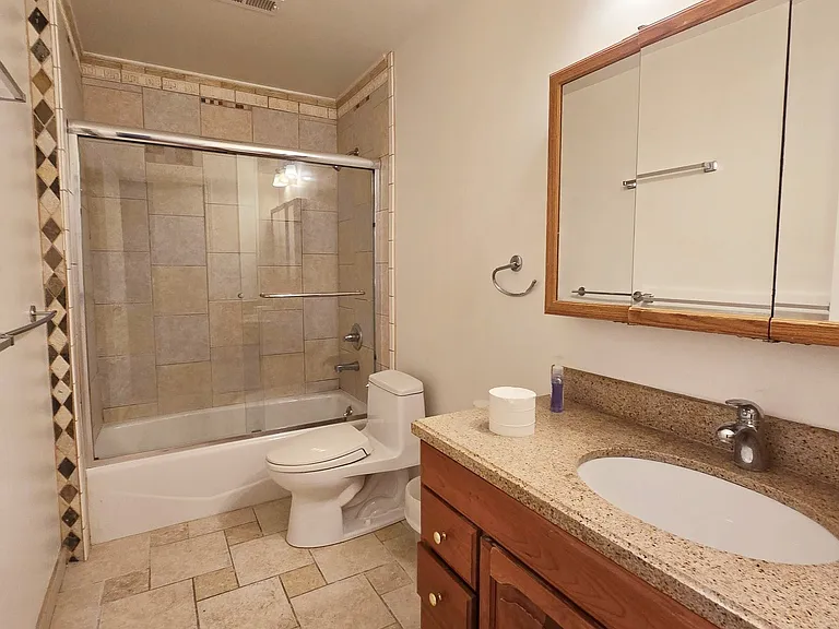 793 Templeton Ave — Photo 6