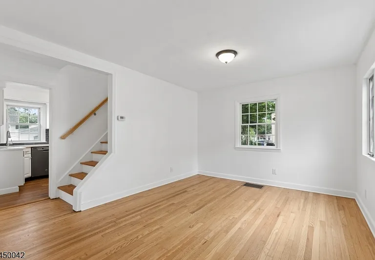 149 Severin Ct — Photo 8