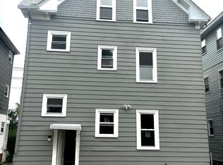 235 Admiral St APT 3, Providence, RI 02908