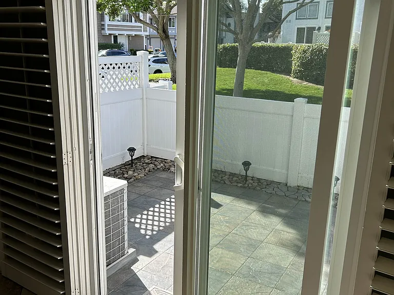 866 Hollyhock Ct — Photo 25