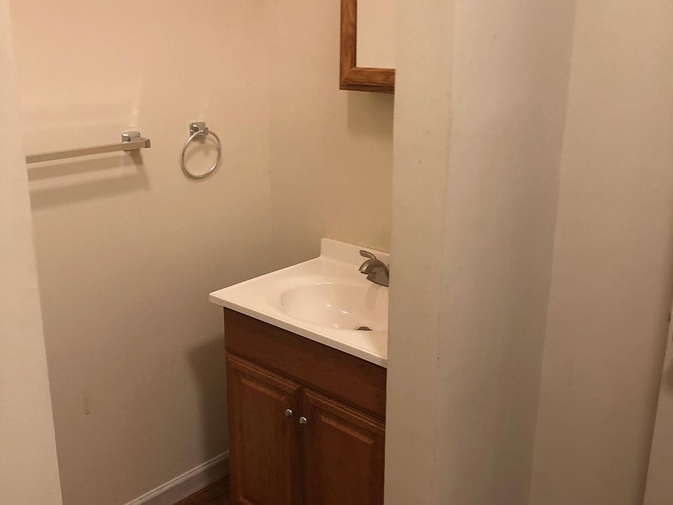 1st image of 1417 Kemper St APT 335