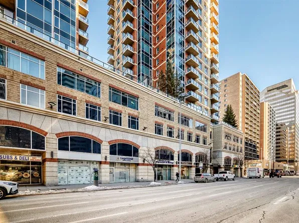 910 S 5th Ave SW #1507, Calgary, AB T2P 0C3