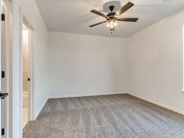 1901 Hollow Crest Ct — Photo 51