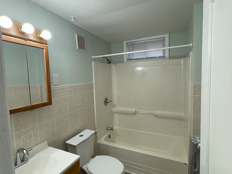 89 Centre St #A — Photo 15
