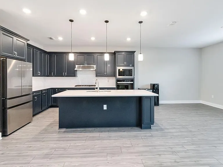 4067 Meandering Bay Dr — Photo 9