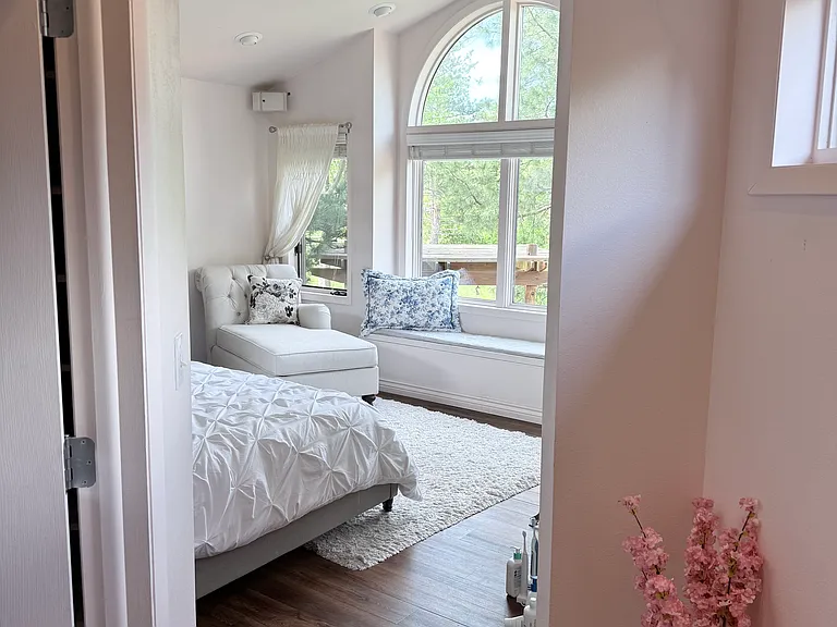 4250 Grinnell Ave — Photo 12