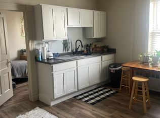 701 Quincy St #B3, Hancock, MI 49930