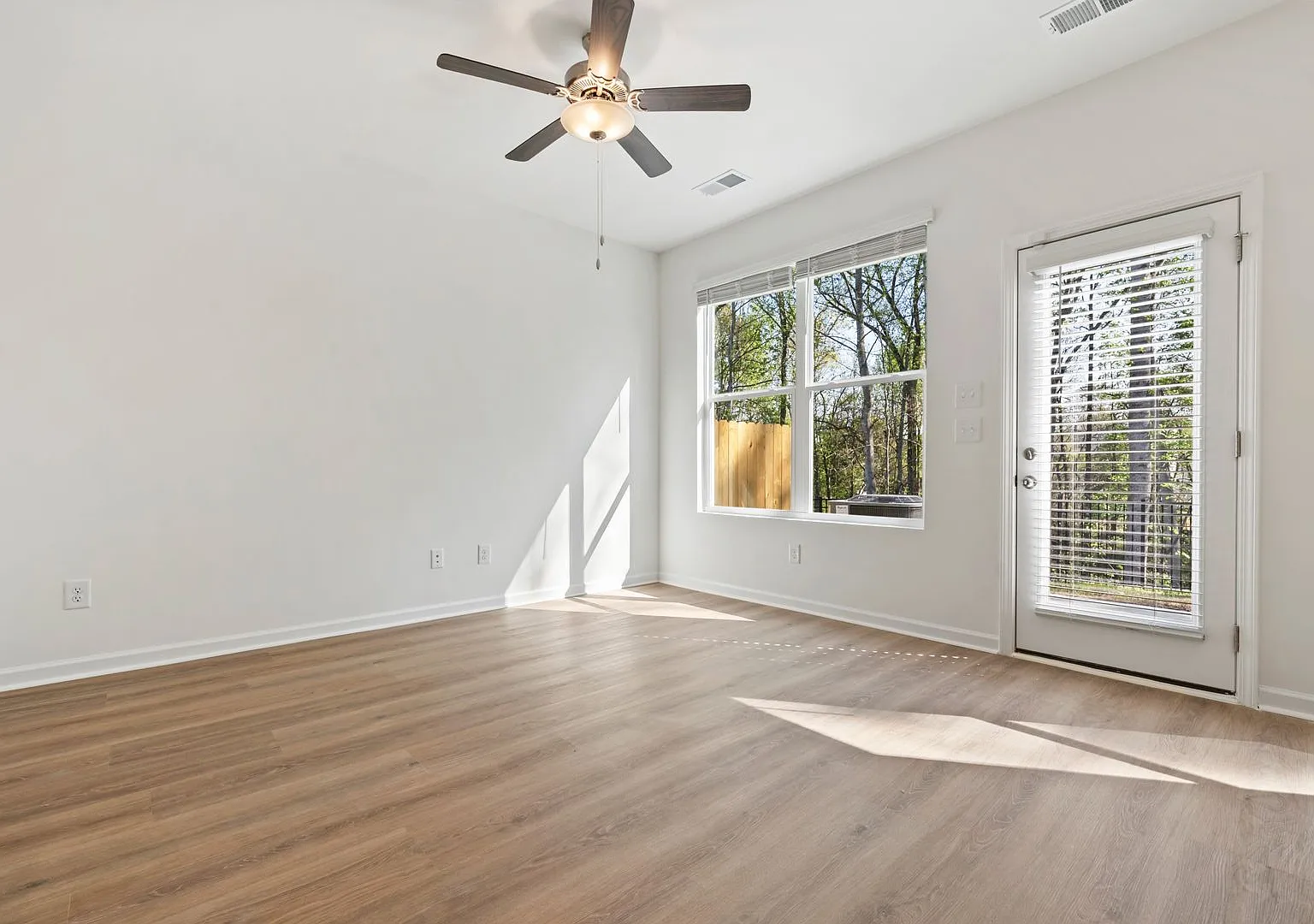Affordable, New Construction Townhome with Smart Home Technology - Pets Welcome - Ask Us About Mo... — Photo 4