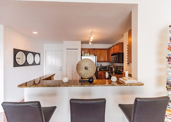 4th image of 700 S Harbour Island Blvd Unit 327