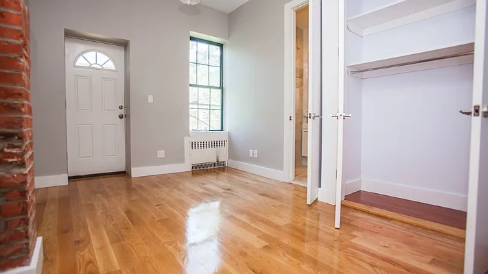 Rented by Nooklyn NYC LLC | media 16