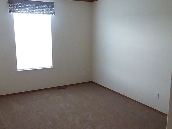 3rd image of 23031 Evergreen Cir