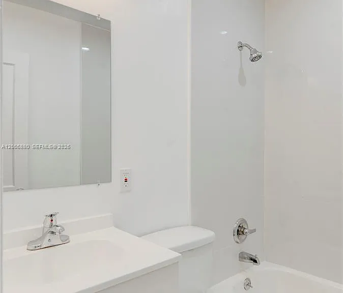 1085 NE 128th Street Front #FRONT — Photo 17