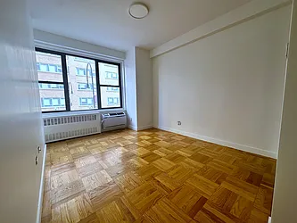 Rented by Manhattan Realty Group