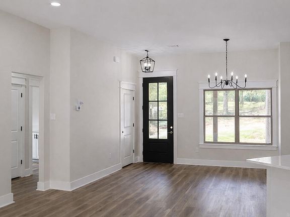 3rd image of 1205 E Carmichael