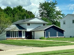 4803 Locust Ln, Brunswick, OH 44212