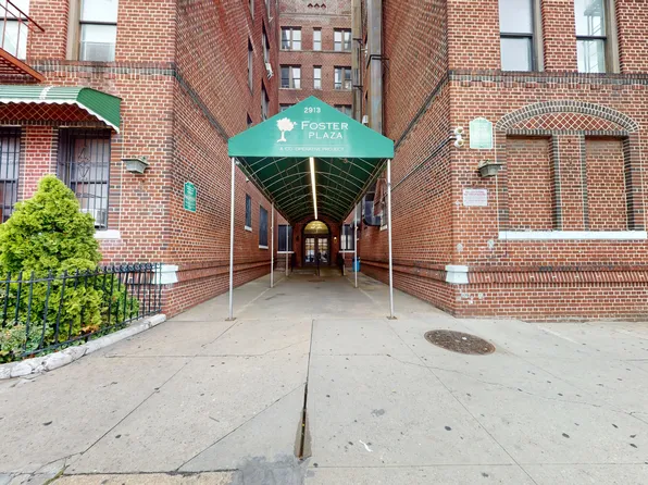 2913 Foster Avenue image 2 of 8