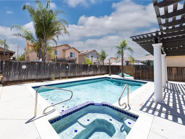 29219 Twin Arrow Cir, Menifee, CA 92584
