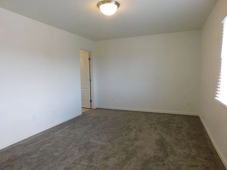 654 Trinity Way #B — Photo 12