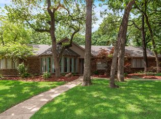 2508 Oak Manor Ct, Arlington, TX 76012