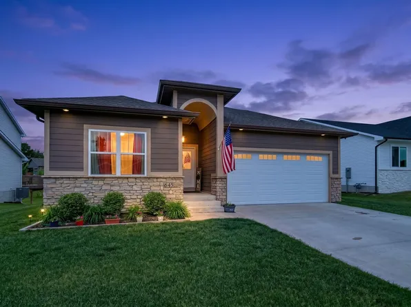 645 Pine Ave, Norwalk, IA 50211