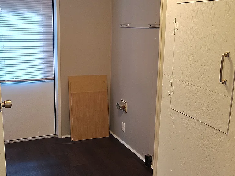 25051 Twin Oaks Dr — Photo 4