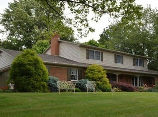 11205 Country Club Rd, Waynesboro, PA 17268