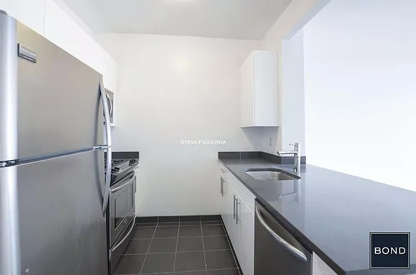 Rented by Bond New York | media 3