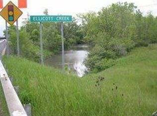 645 N Ellicott Creek Rd, Amherst, NY 14228