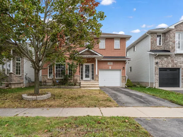 1422 Stoneridge Dr, Kingston, ON K7M 9H5