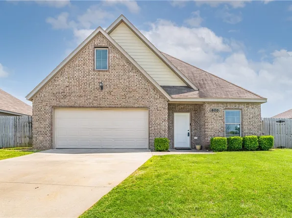 600 W Stoney Point Rd, Rogers, AR 72758