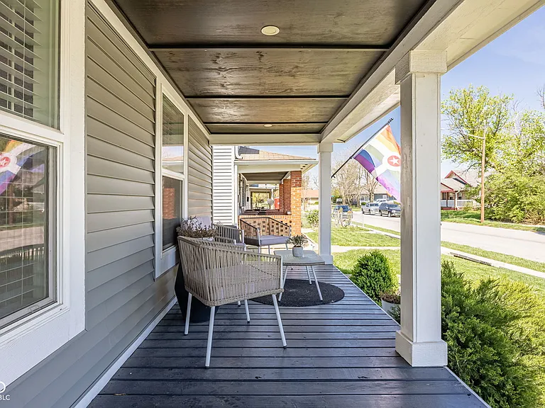 2934 Macpherson Ave — Photo 4