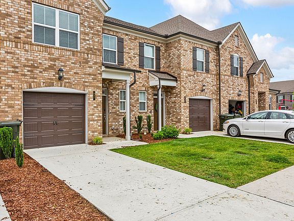 4th image of 337 Cheval Dr