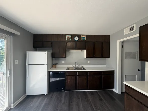 905 Flanders Ln APT 3, Knoxville, TN 37919