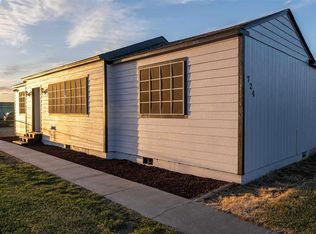 724 S Waldemar Ave, Pasco, WA 99301