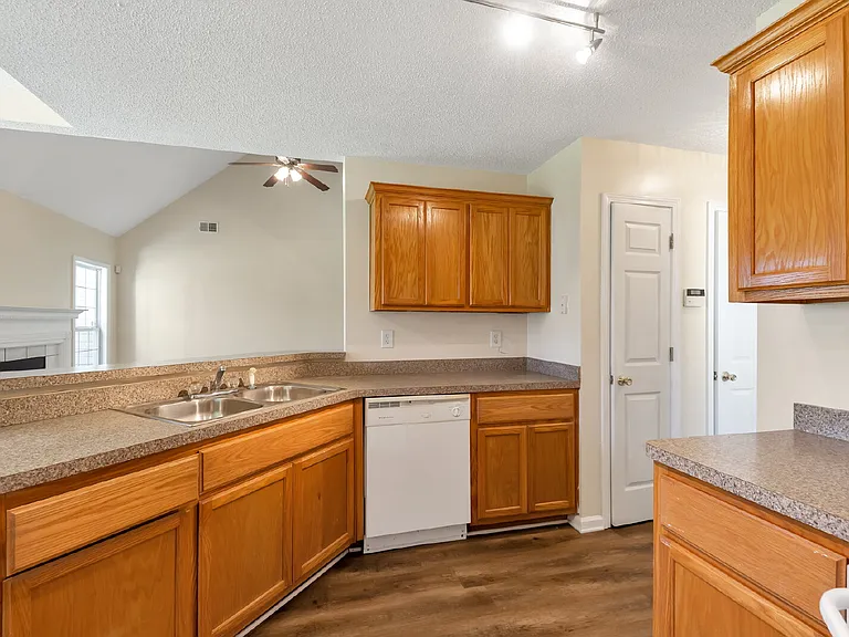 110 Vineyard Ridge Dr — Photo 14