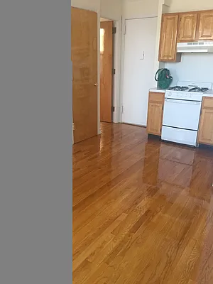 Rented by Giaps Realty Group LLC | media 9