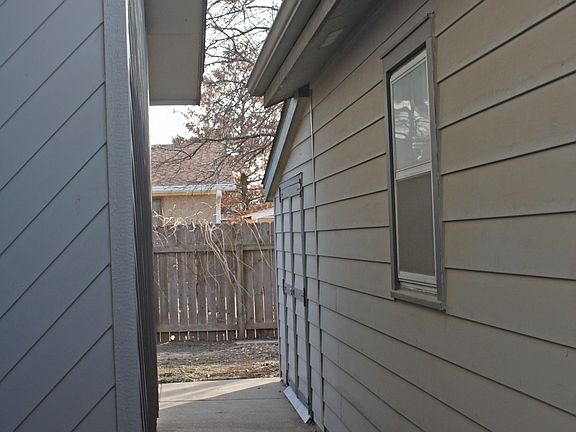 5th image of 1408 Bradshaw Dr