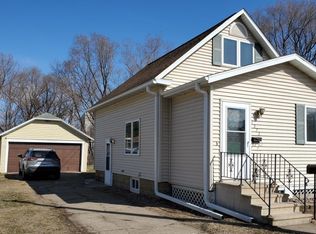 1272 W 2nd St, Winona, MN 55987